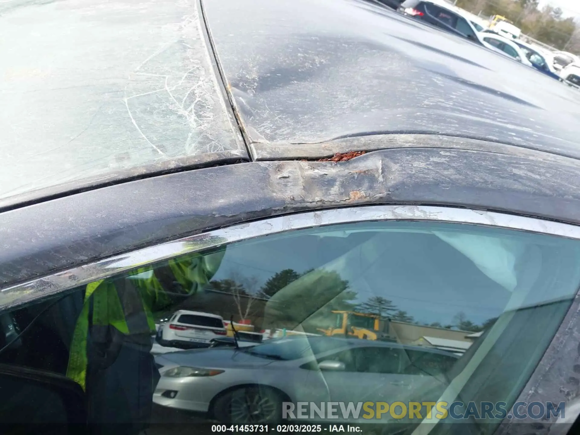 6 Photograph of a damaged car 2T3G1RFV5NC272602 TOYOTA RAV4 2022
