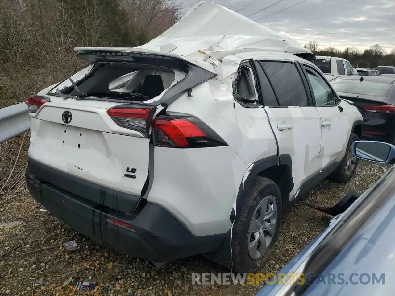 3 Photograph of a damaged car 2T3G1RFV5NW297496 TOYOTA RAV4 2022