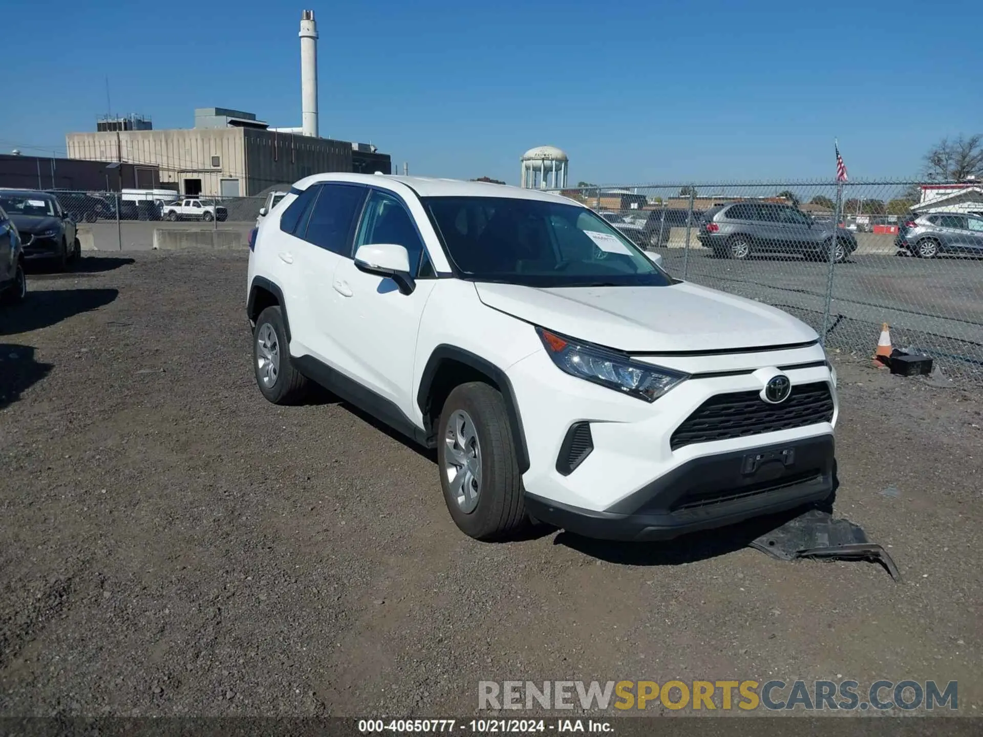 1 Photograph of a damaged car 2T3G1RFV6NW318114 TOYOTA RAV4 2022