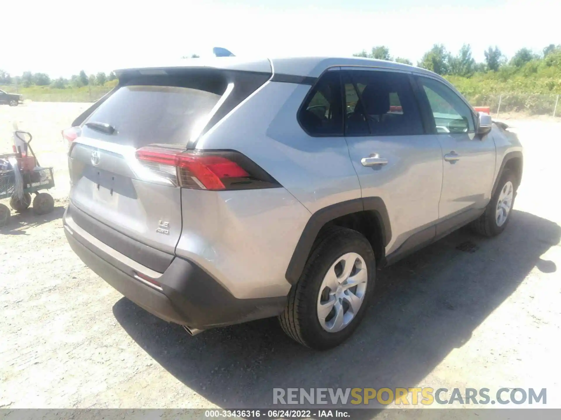 4 Photograph of a damaged car 2T3G1RFV7NC274173 TOYOTA RAV4 2022