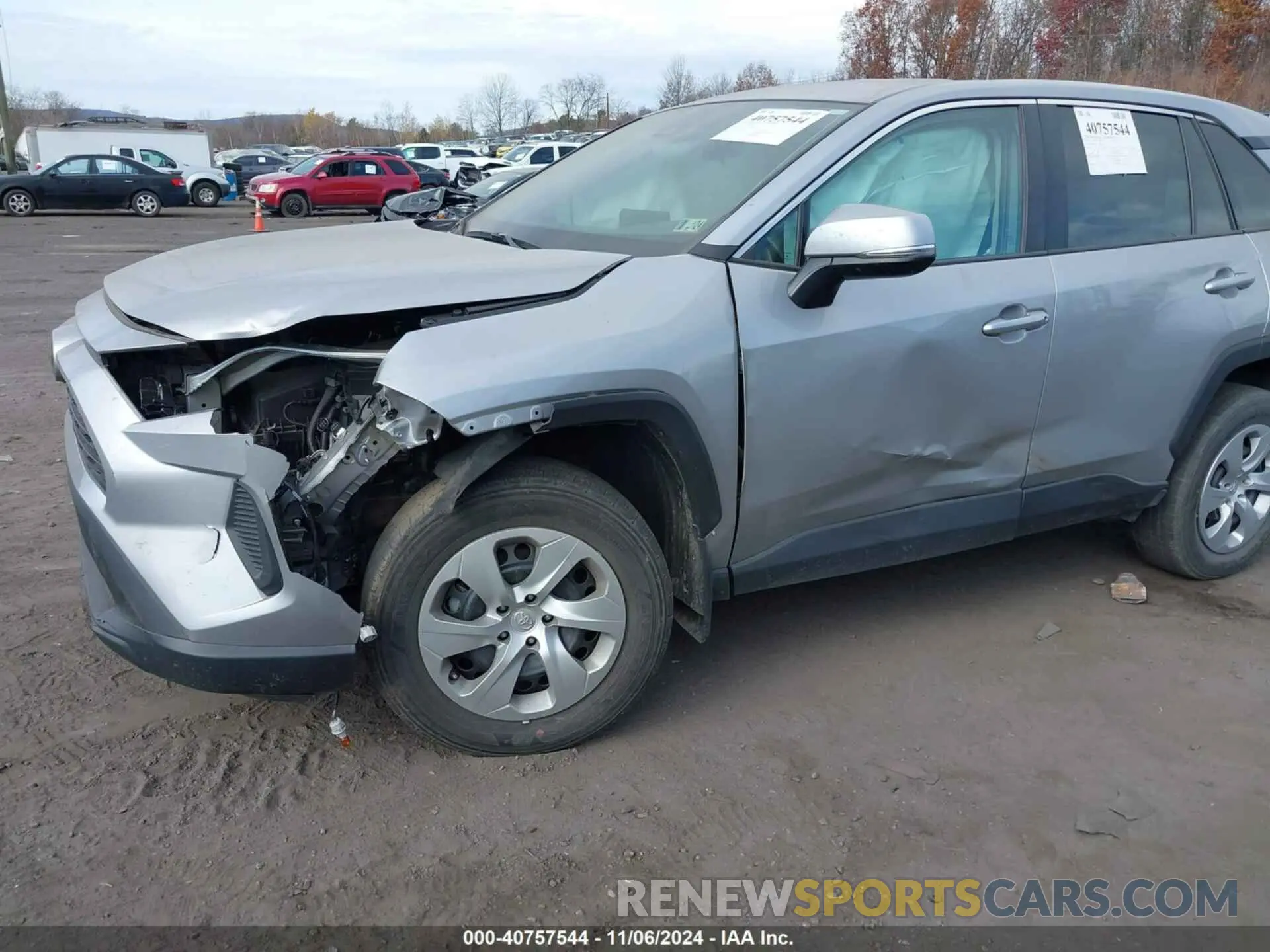 6 Photograph of a damaged car 2T3G1RFV7NW281915 TOYOTA RAV4 2022
