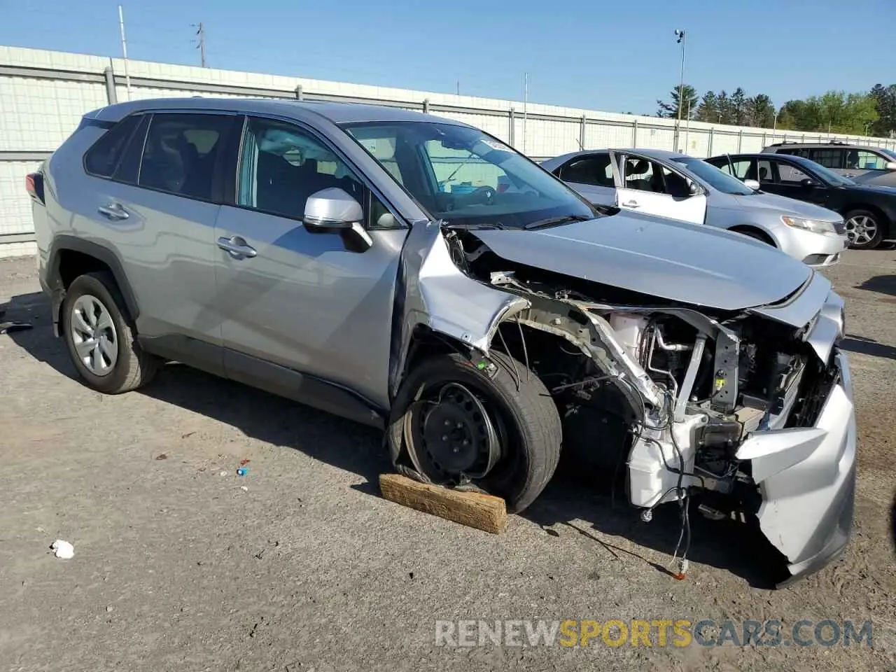4 Photograph of a damaged car 2T3G1RFV7NW292493 TOYOTA RAV4 2022