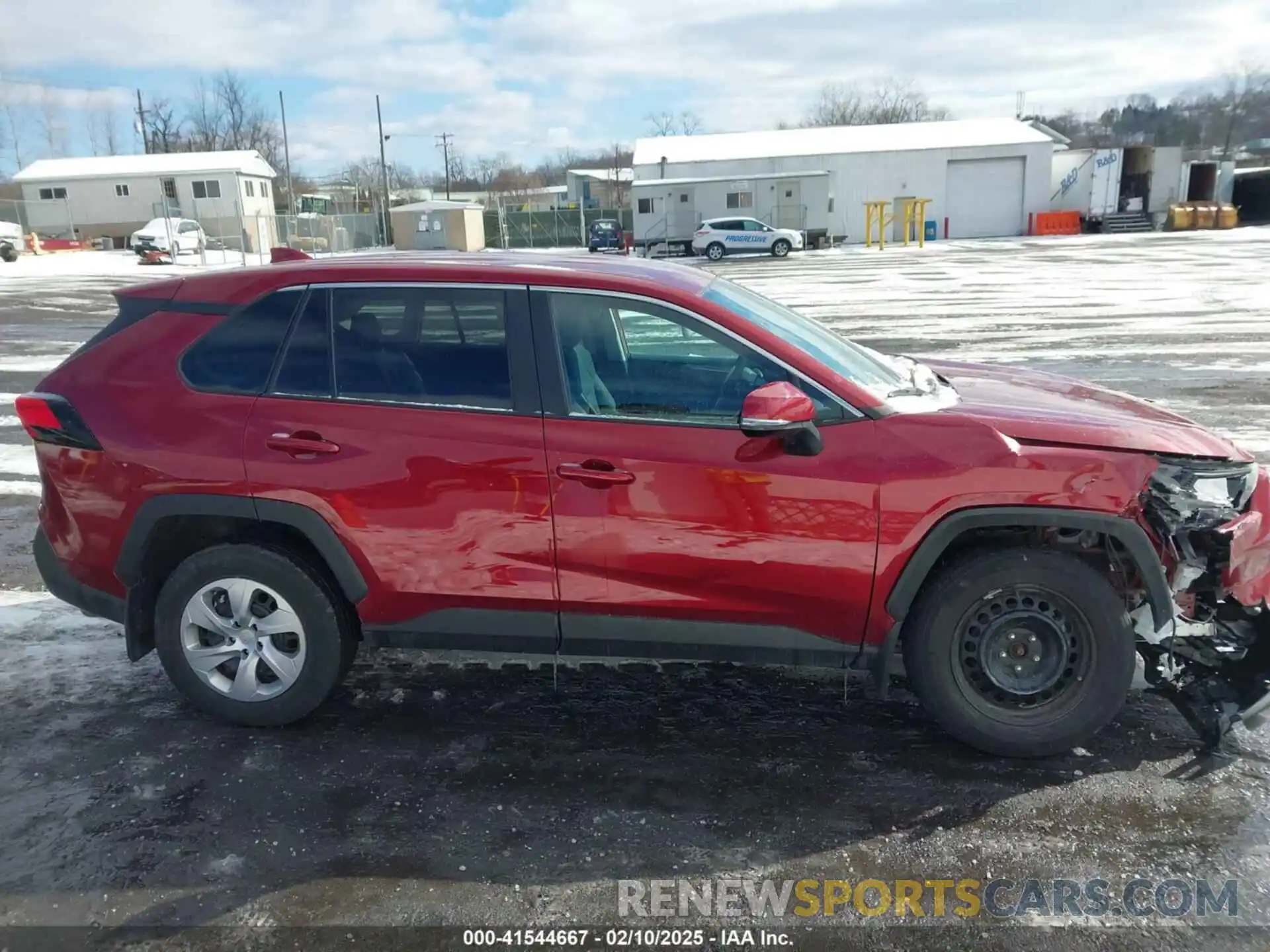 13 Photograph of a damaged car 2T3G1RFV8NW295614 TOYOTA RAV4 2022