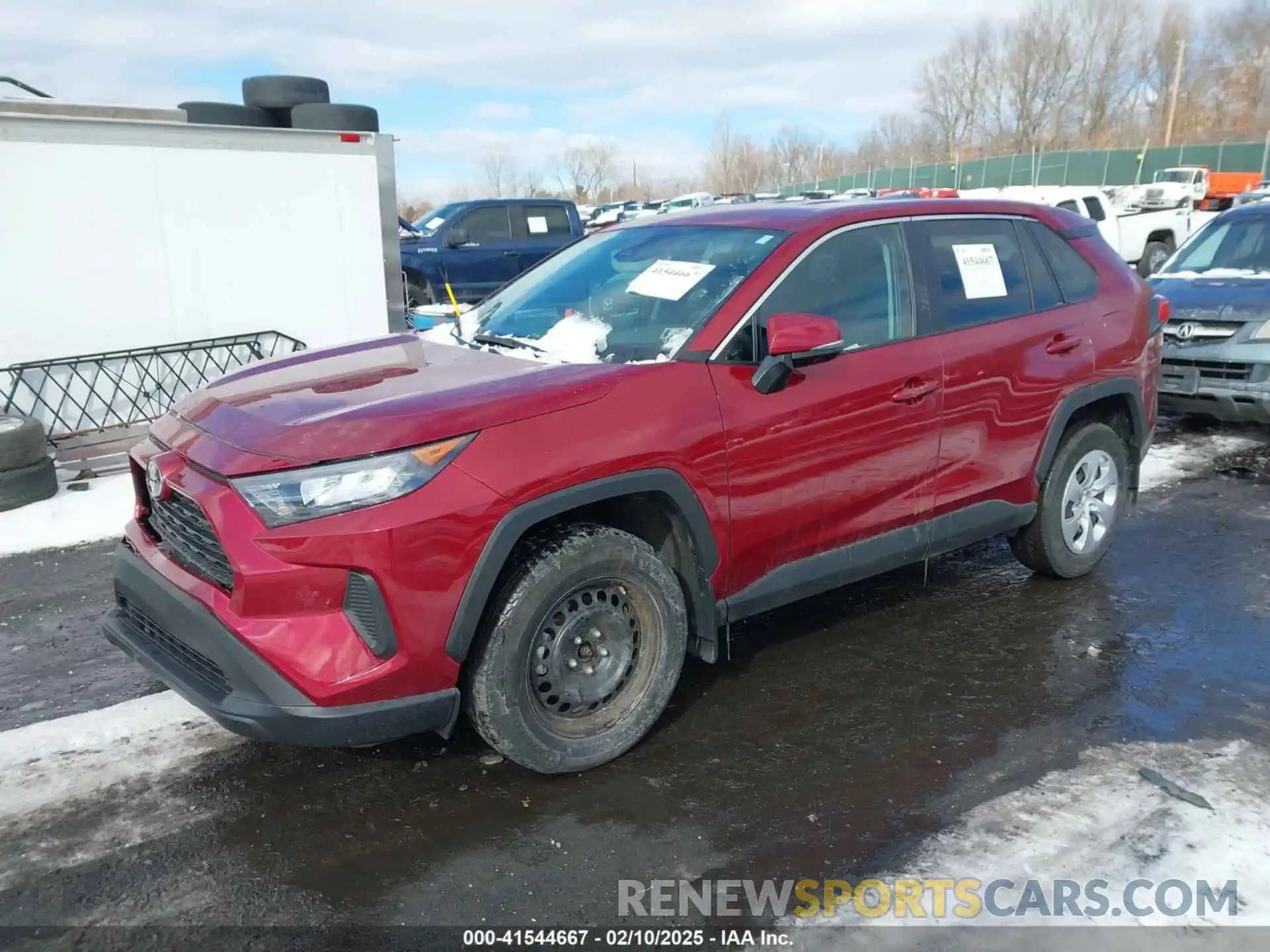 2 Photograph of a damaged car 2T3G1RFV8NW295614 TOYOTA RAV4 2022