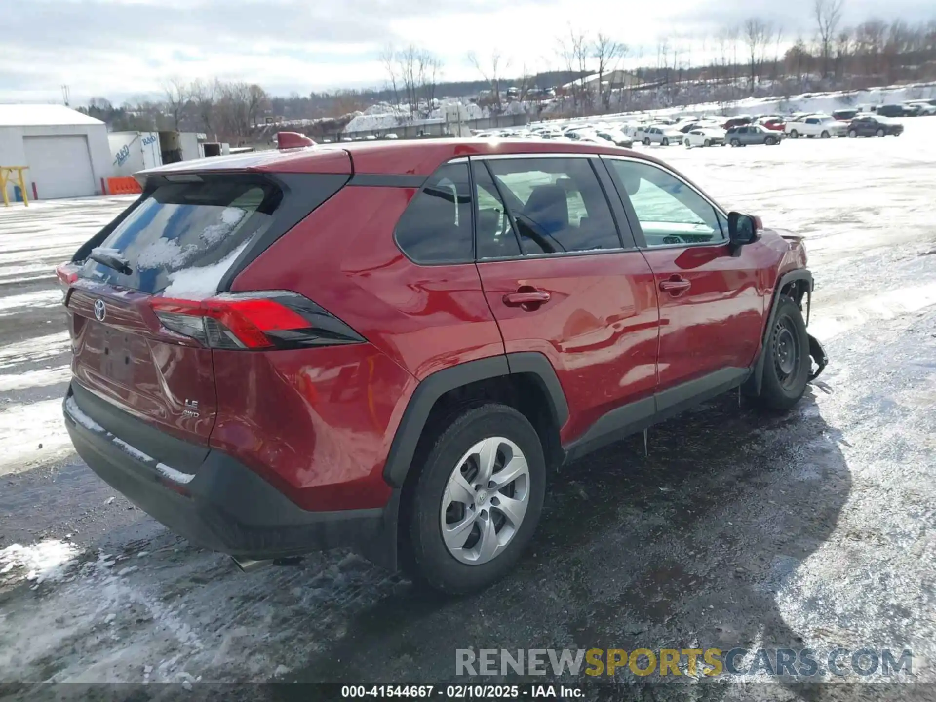 4 Photograph of a damaged car 2T3G1RFV8NW295614 TOYOTA RAV4 2022