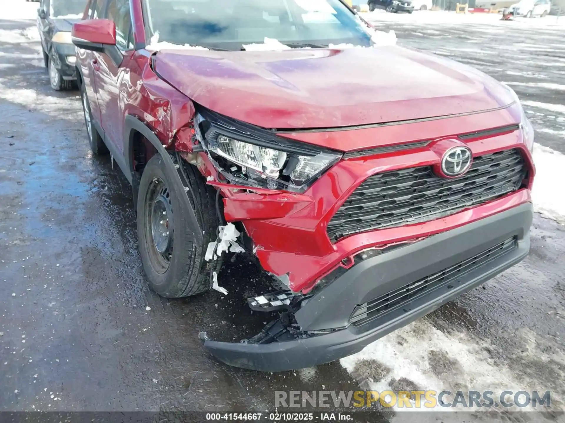 6 Photograph of a damaged car 2T3G1RFV8NW295614 TOYOTA RAV4 2022