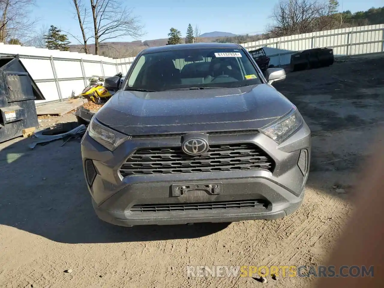 5 Photograph of a damaged car 2T3G1RFV9NC285899 TOYOTA RAV4 2022