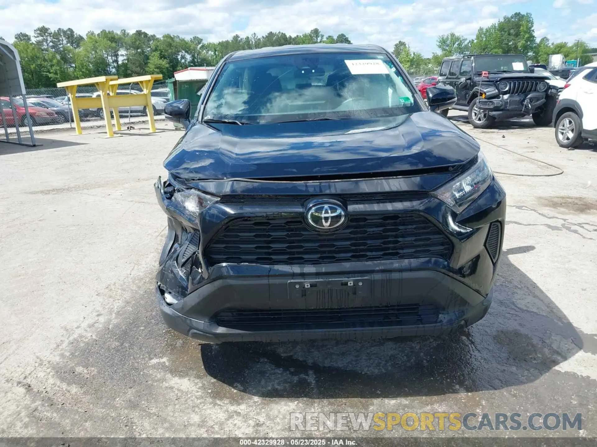 12 Photograph of a damaged car 2T3G1RFVXNC258596 TOYOTA RAV4 2022