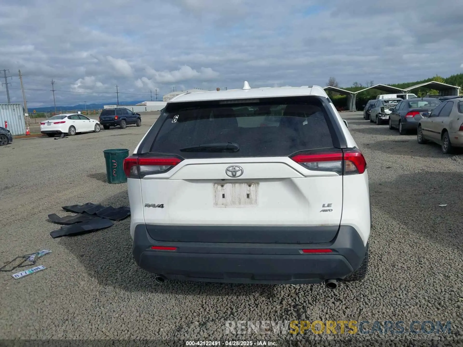 16 Photograph of a damaged car 2T3G1RFVXNC275270 TOYOTA RAV4 2022
