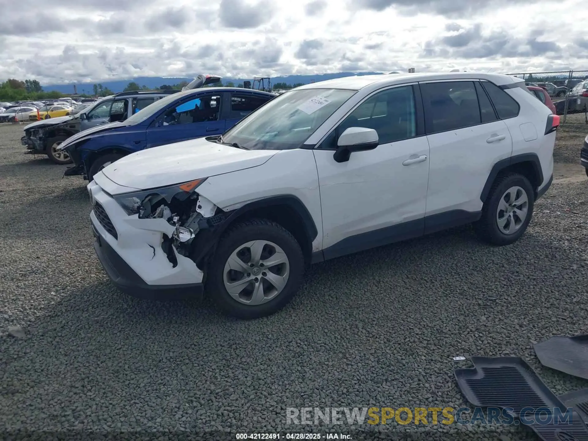 2 Photograph of a damaged car 2T3G1RFVXNC275270 TOYOTA RAV4 2022