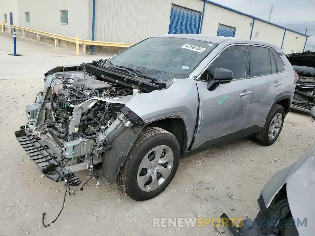 1 Photograph of a damaged car 2T3H1RFV0NC183783 TOYOTA RAV4 2022