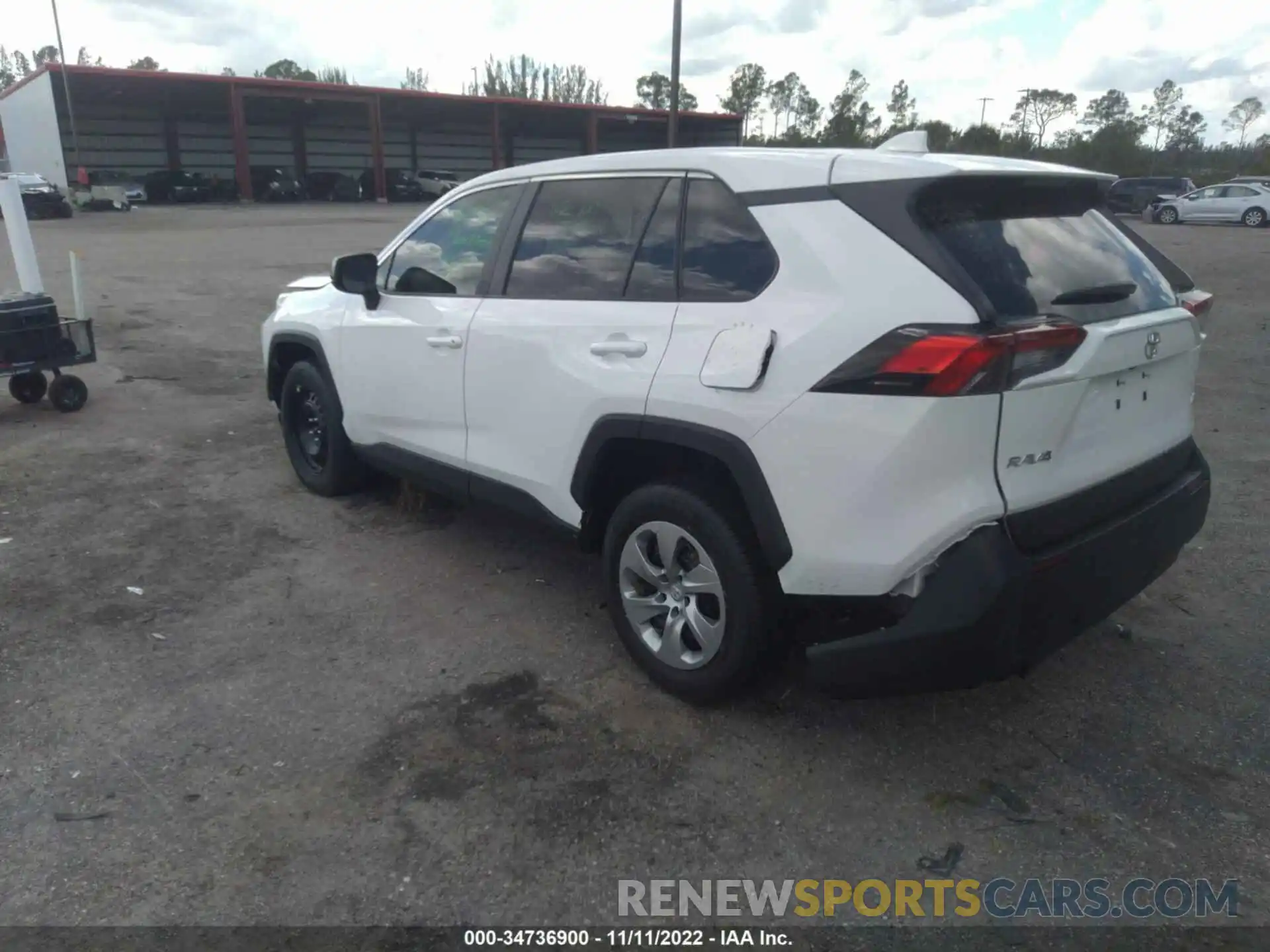 3 Photograph of a damaged car 2T3H1RFV0NC207029 TOYOTA RAV4 2022