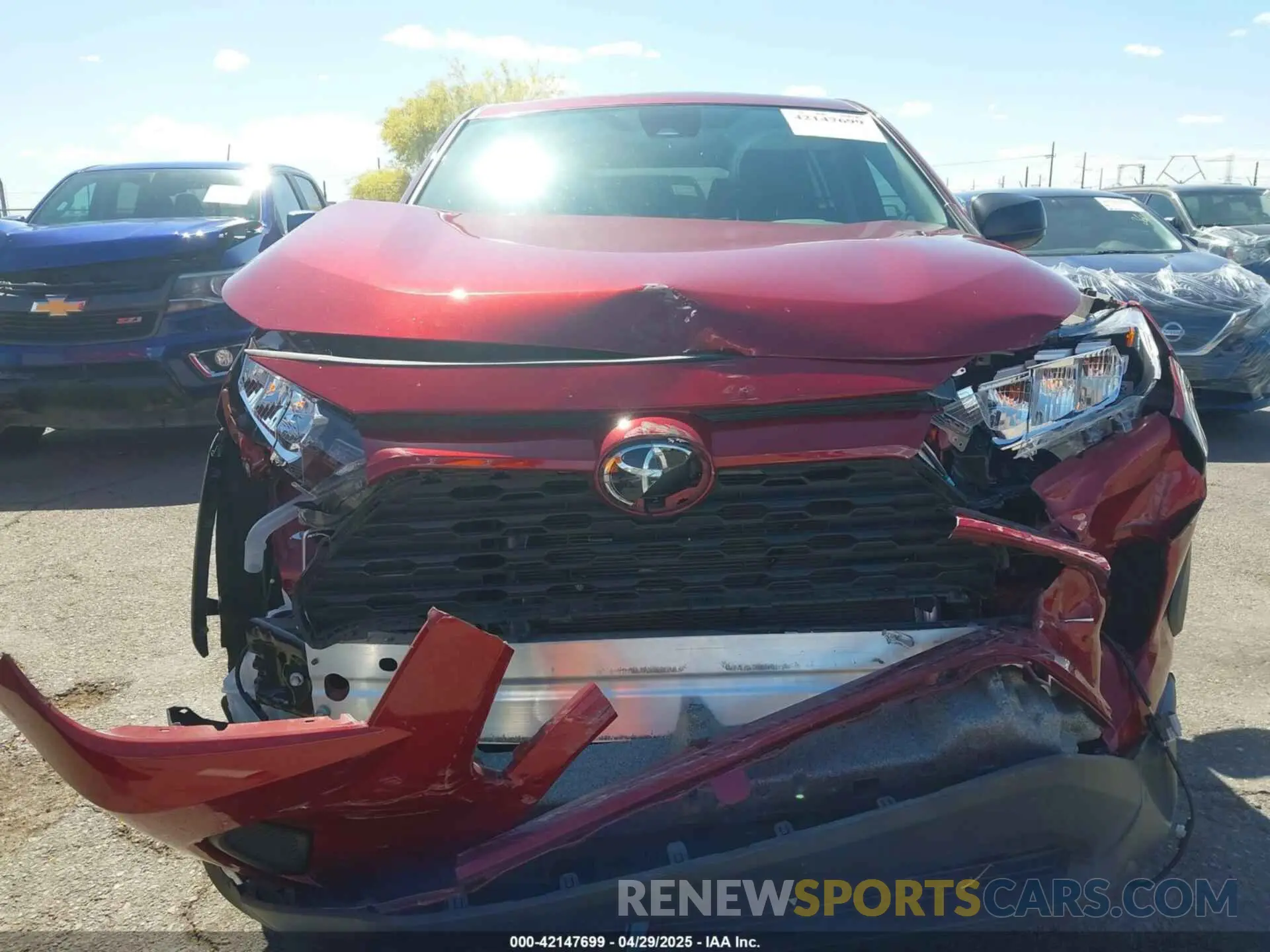 11 Photograph of a damaged car 2T3H1RFV0NW208728 TOYOTA RAV4 2022