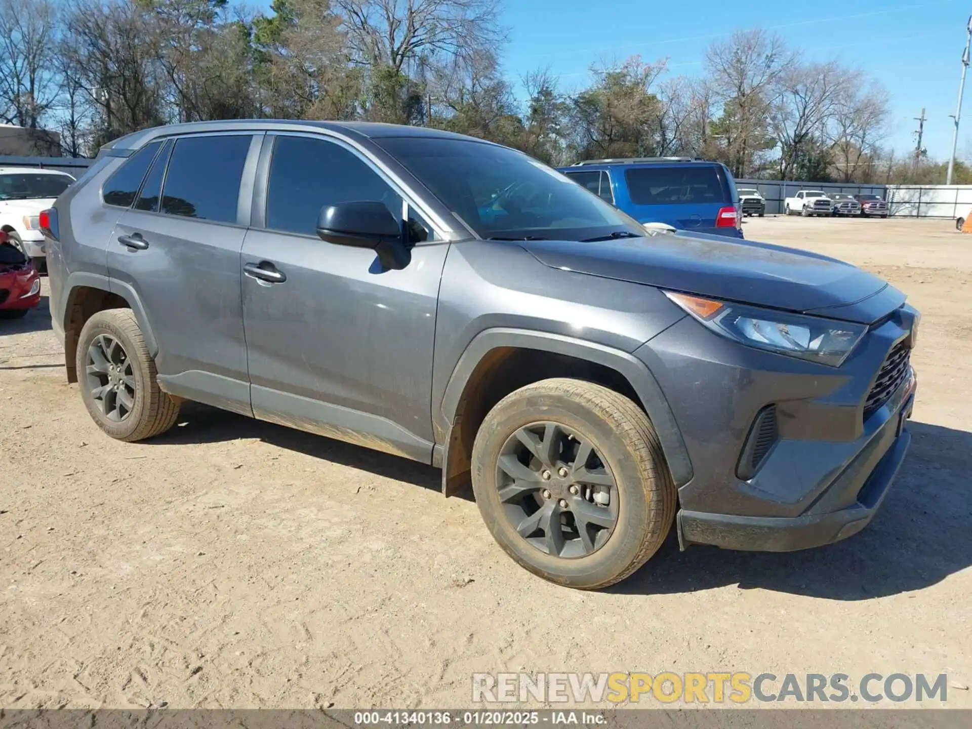 1 Photograph of a damaged car 2T3H1RFV0NW230079 TOYOTA RAV4 2022