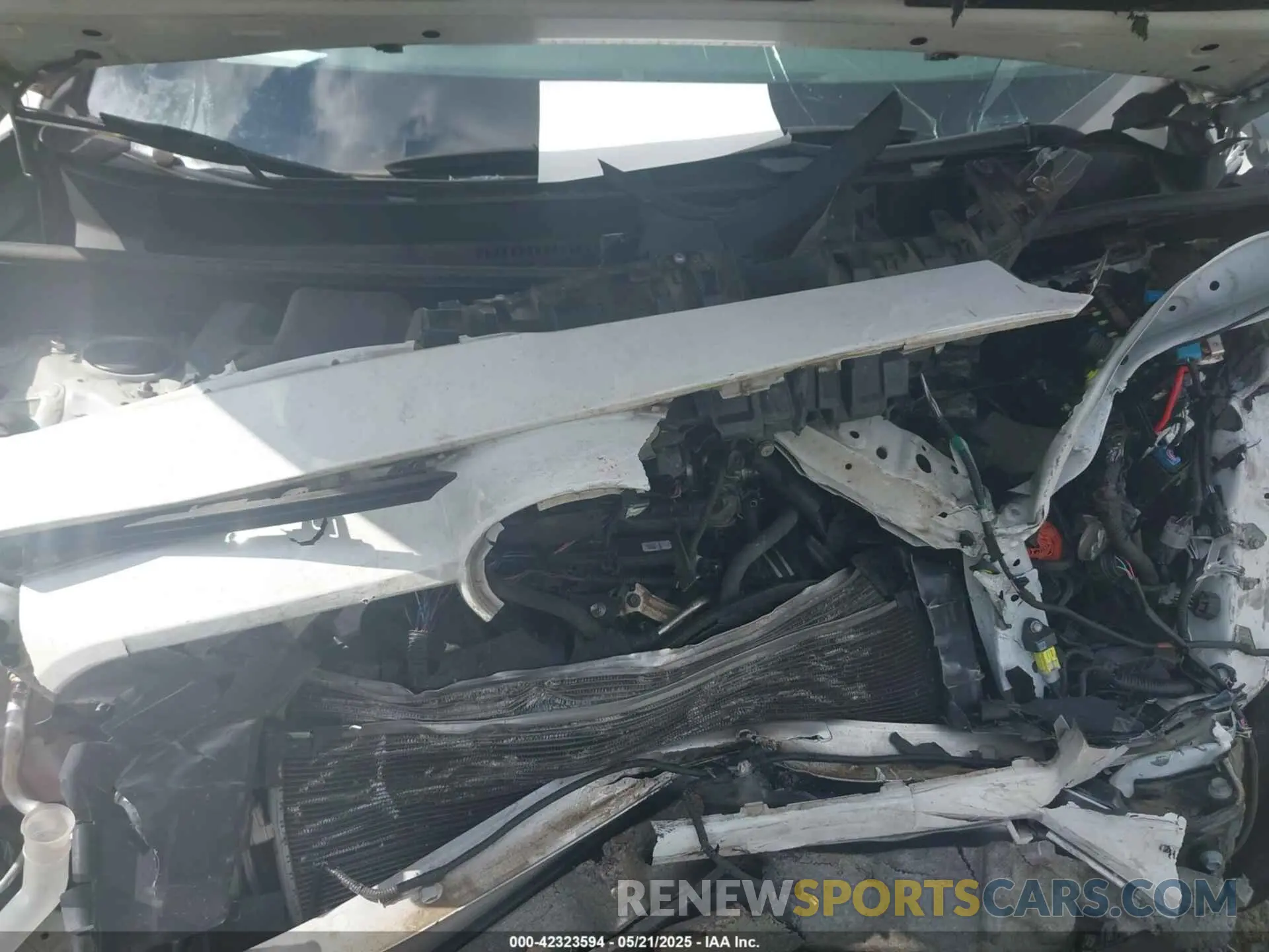 10 Photograph of a damaged car 2T3H1RFV1NC182285 TOYOTA RAV4 2022