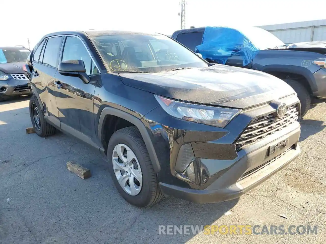 1 Photograph of a damaged car 2T3H1RFV1NC197725 TOYOTA RAV4 2022