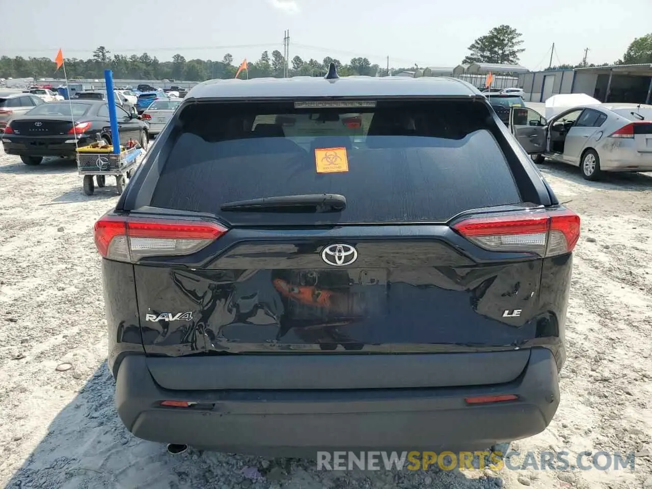 6 Photograph of a damaged car 2T3H1RFV1NC211672 TOYOTA RAV4 2022