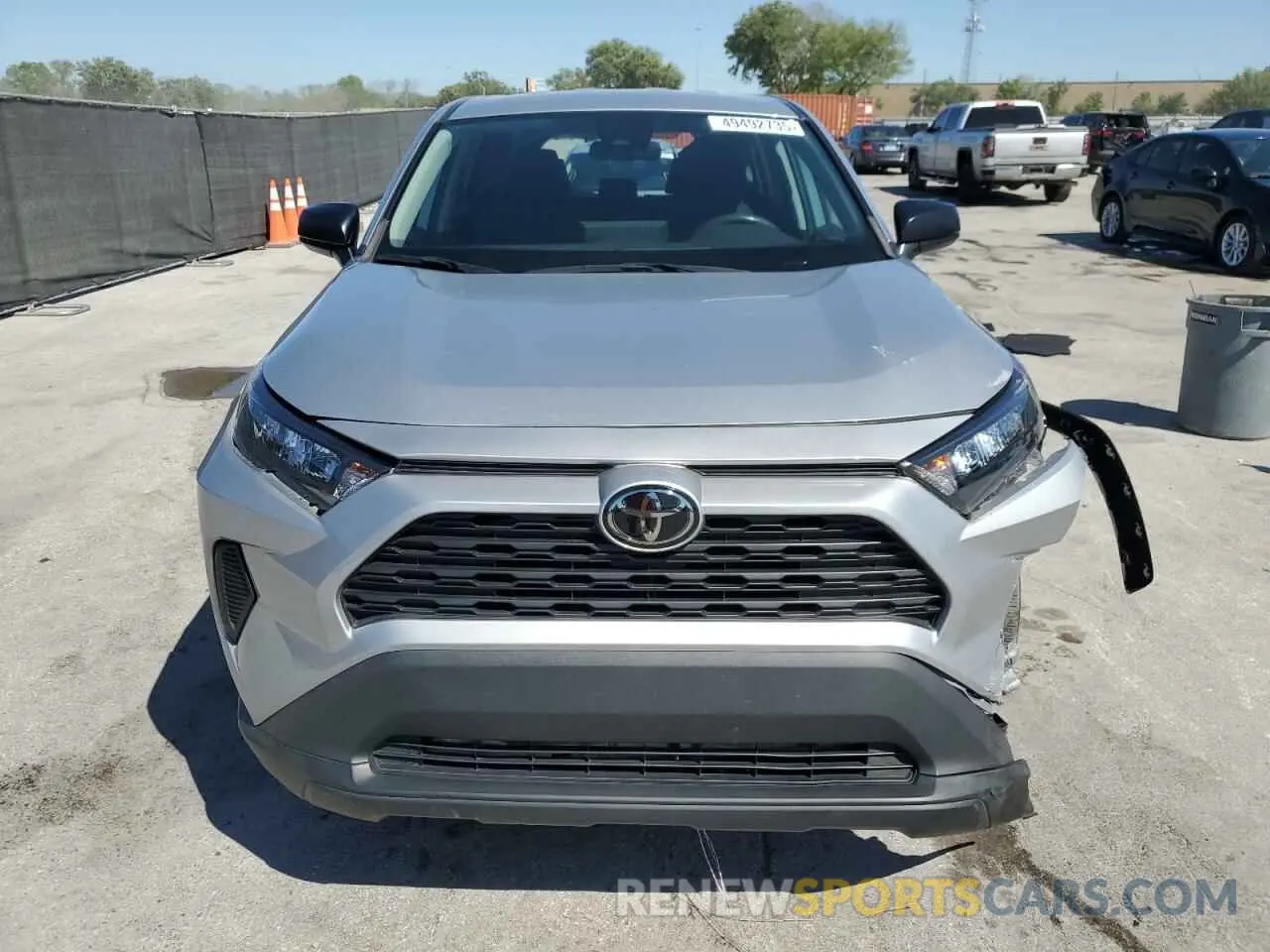 5 Photograph of a damaged car 2T3H1RFV1NW187419 TOYOTA RAV4 2022