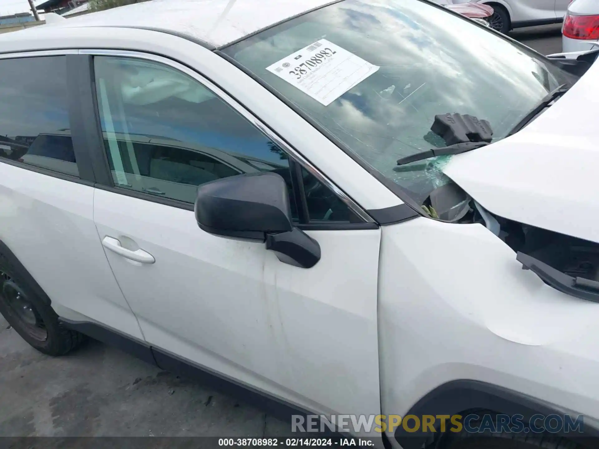 14 Photograph of a damaged car 2T3H1RFV1NW215929 TOYOTA RAV4 2022