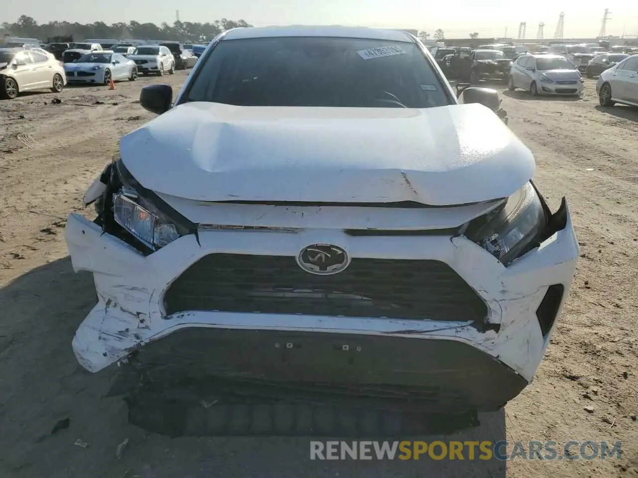5 Photograph of a damaged car 2T3H1RFV1NW218359 TOYOTA RAV4 2022