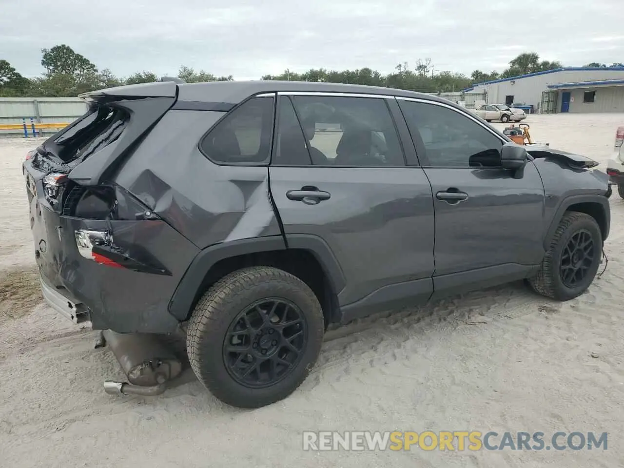 3 Photograph of a damaged car 2T3H1RFV2NC180772 TOYOTA RAV4 2022