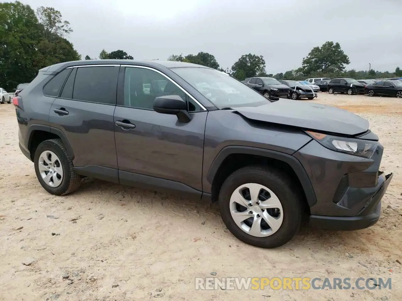 4 Photograph of a damaged car 2T3H1RFV2NC192906 TOYOTA RAV4 2022
