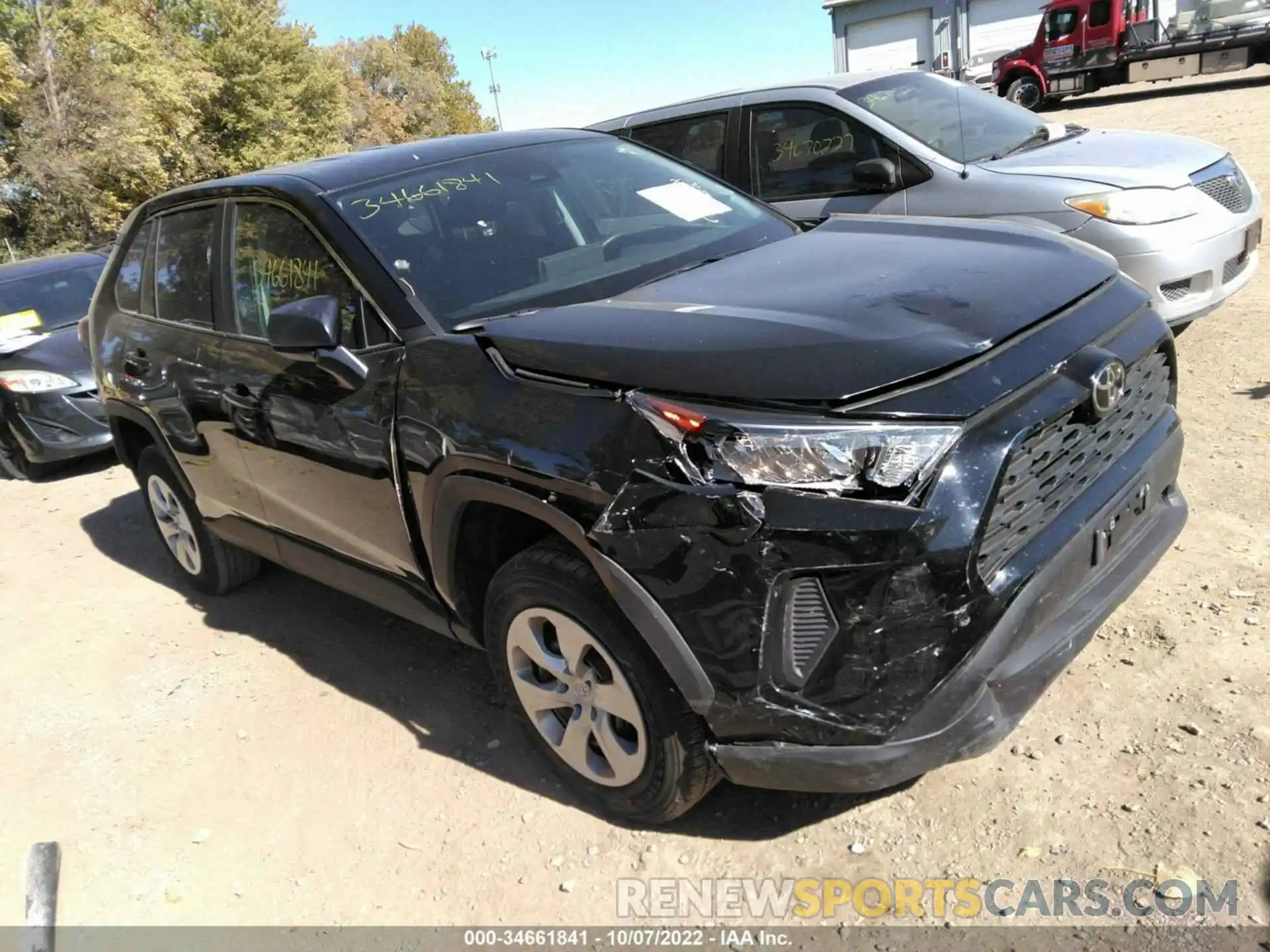 1 Photograph of a damaged car 2T3H1RFV2NW206981 TOYOTA RAV4 2022