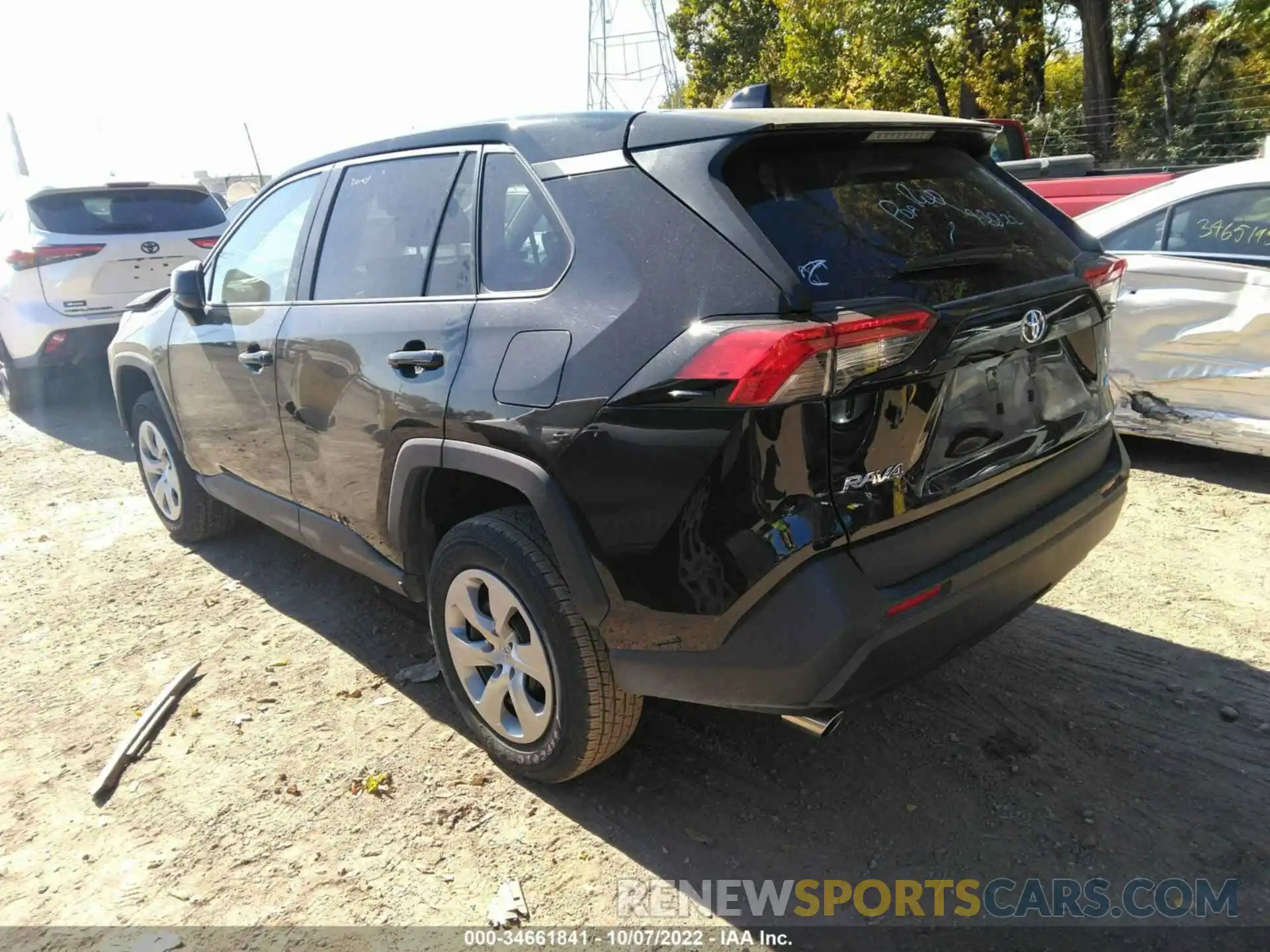 3 Photograph of a damaged car 2T3H1RFV2NW206981 TOYOTA RAV4 2022