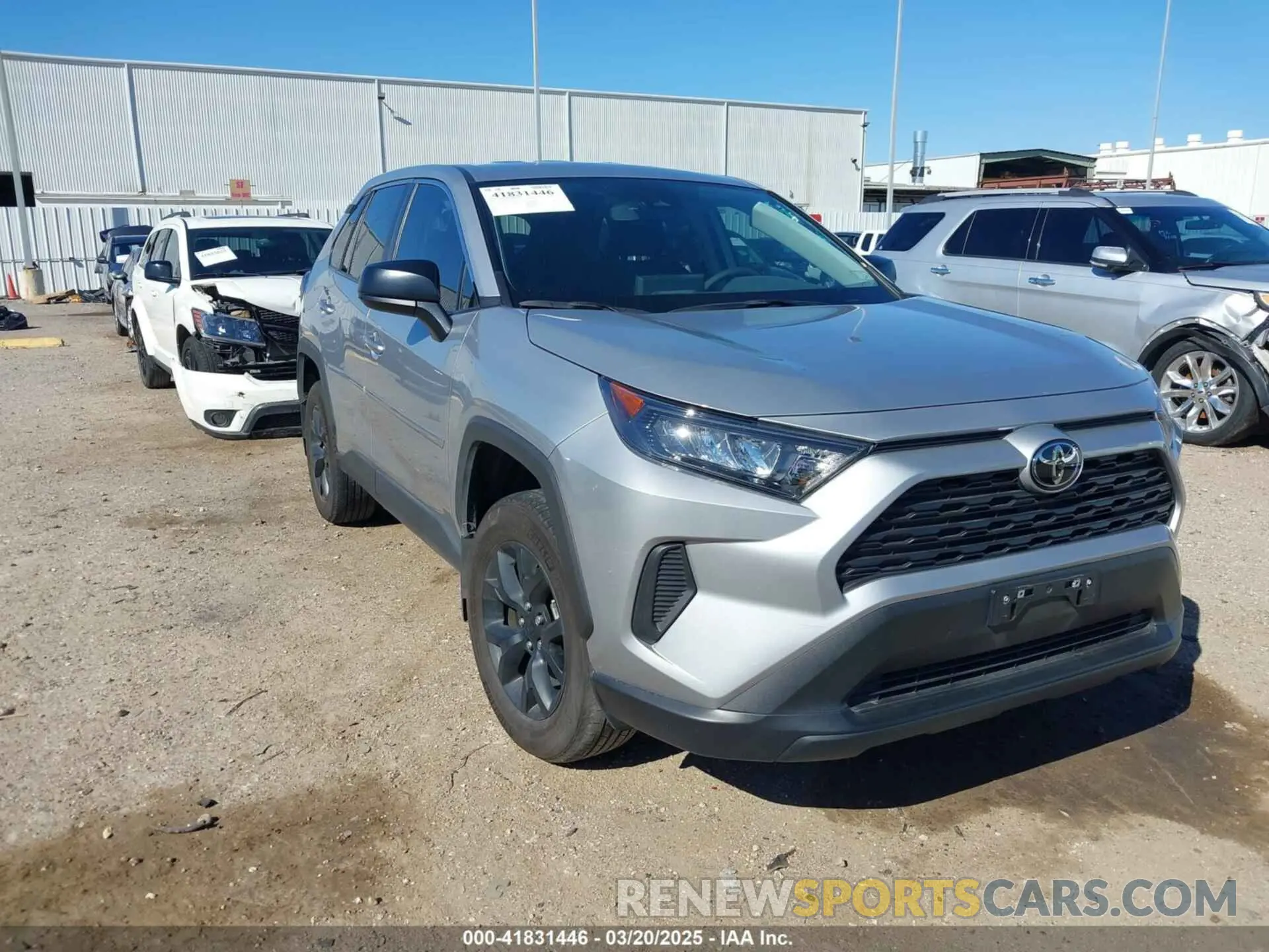 1 Photograph of a damaged car 2T3H1RFV2NW221092 TOYOTA RAV4 2022