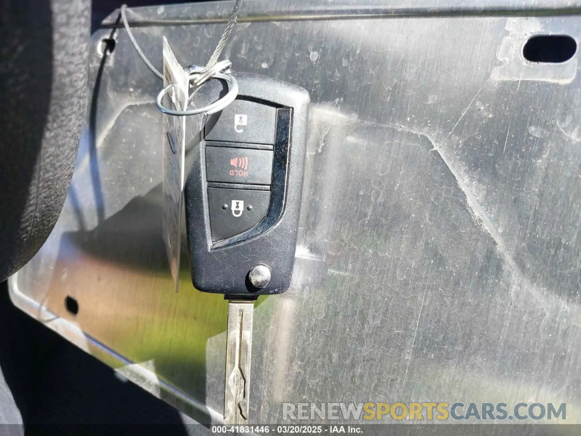 11 Photograph of a damaged car 2T3H1RFV2NW221092 TOYOTA RAV4 2022