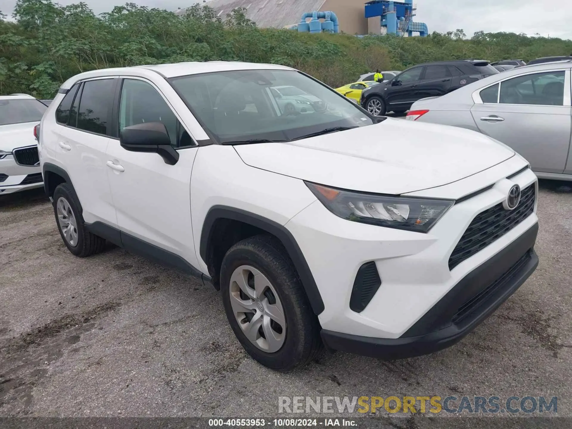 1 Photograph of a damaged car 2T3H1RFV3NC179615 TOYOTA RAV4 2022
