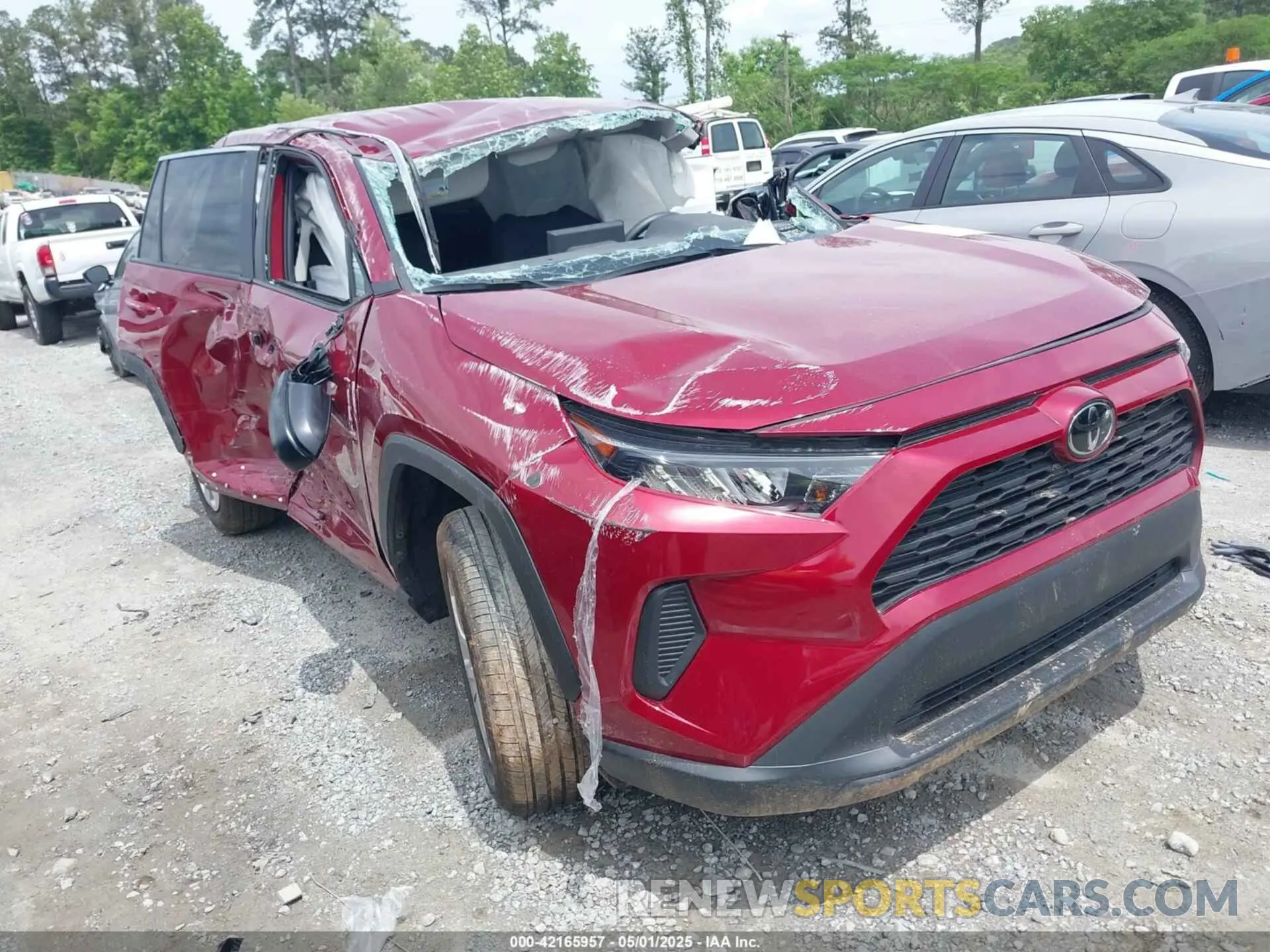 1 Photograph of a damaged car 2T3H1RFV3NW207623 TOYOTA RAV4 2022