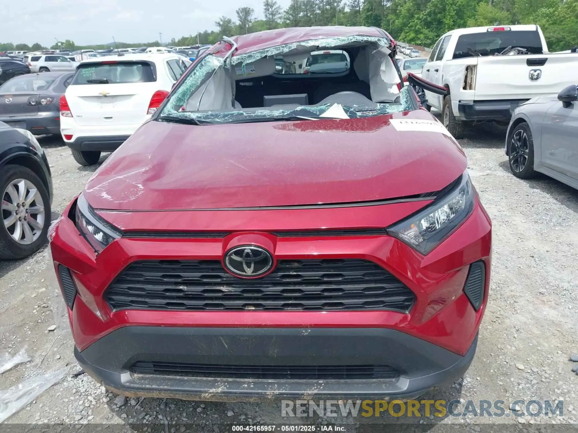 11 Photograph of a damaged car 2T3H1RFV3NW207623 TOYOTA RAV4 2022