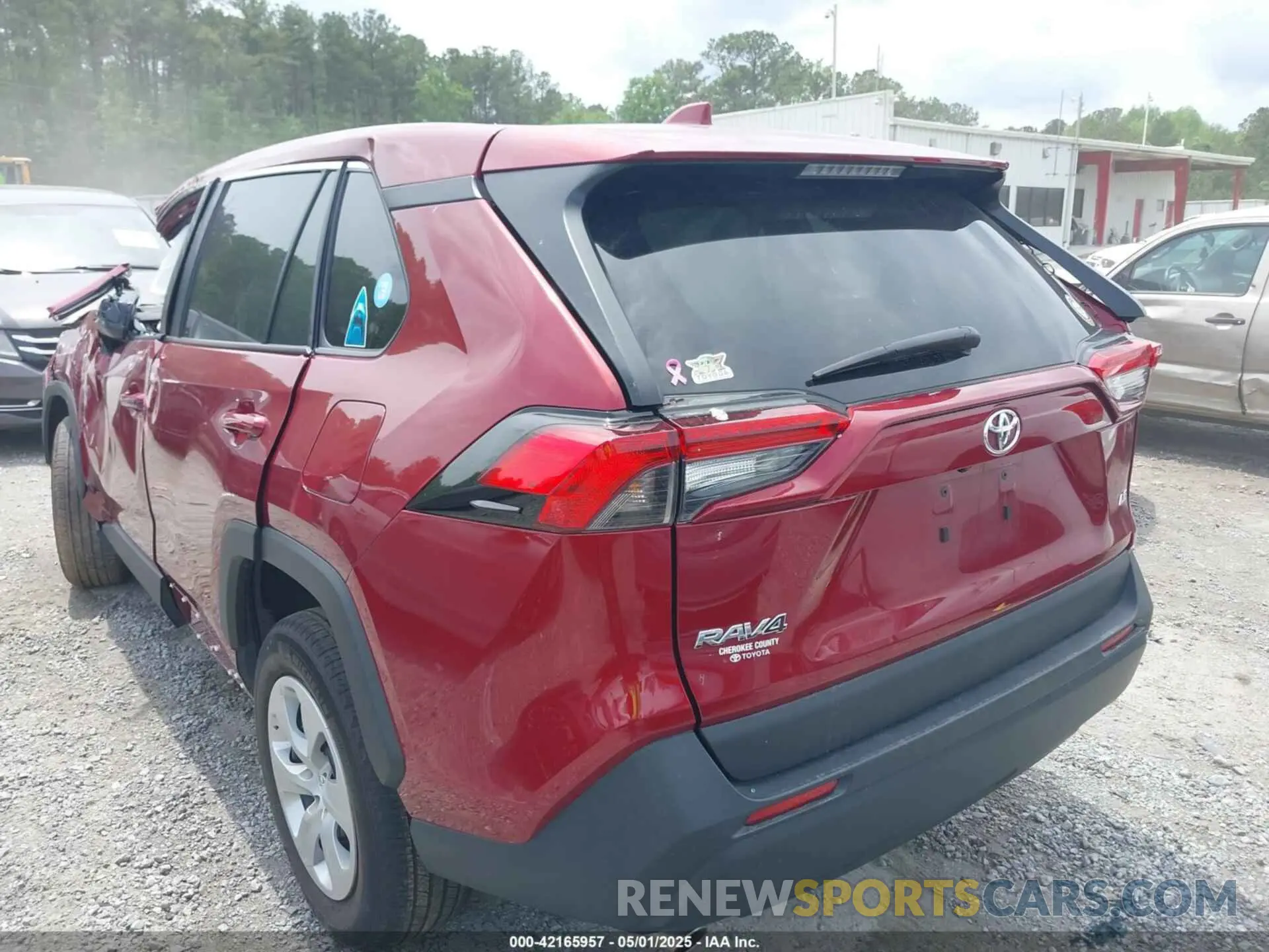3 Photograph of a damaged car 2T3H1RFV3NW207623 TOYOTA RAV4 2022