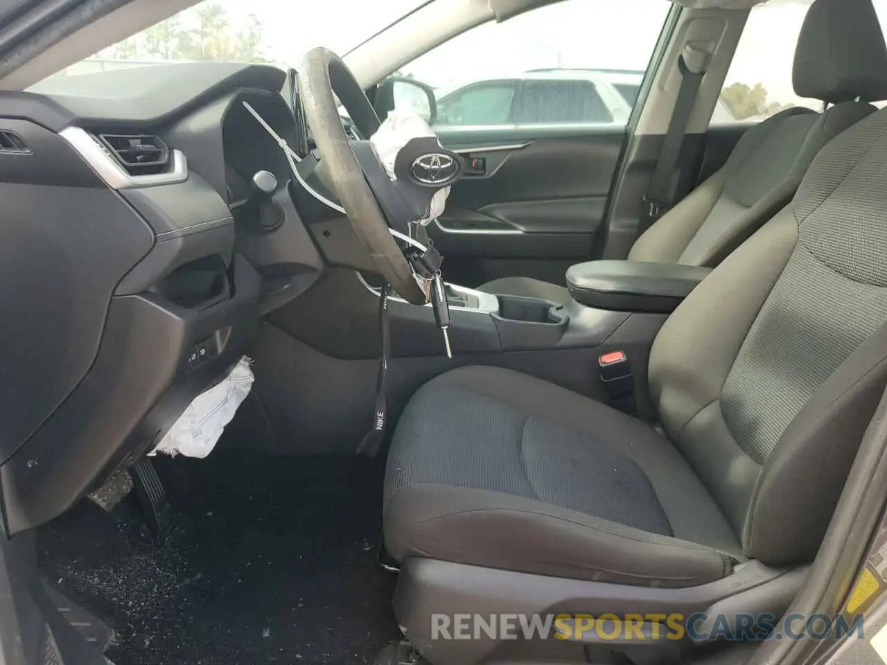 7 Photograph of a damaged car 2T3H1RFV4NW200423 TOYOTA RAV4 2022