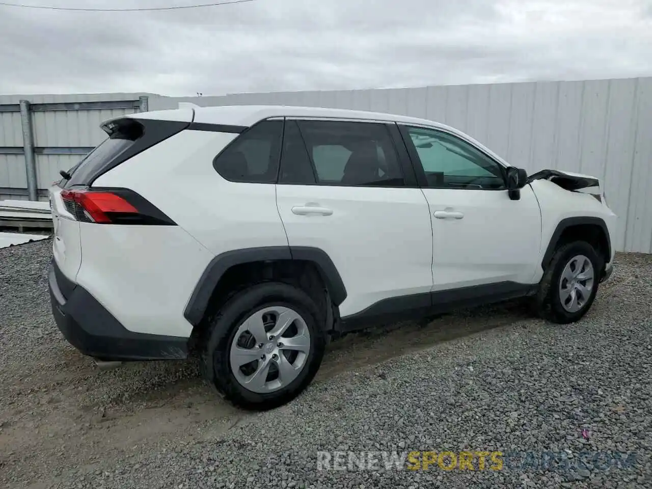 3 Photograph of a damaged car 2T3H1RFV4NW233146 TOYOTA RAV4 2022