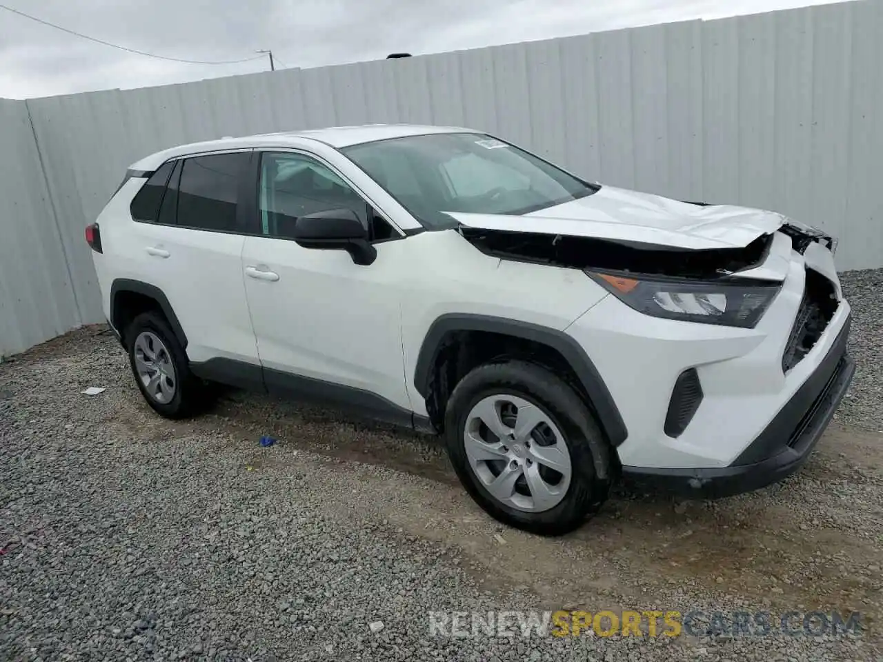 4 Photograph of a damaged car 2T3H1RFV4NW233146 TOYOTA RAV4 2022