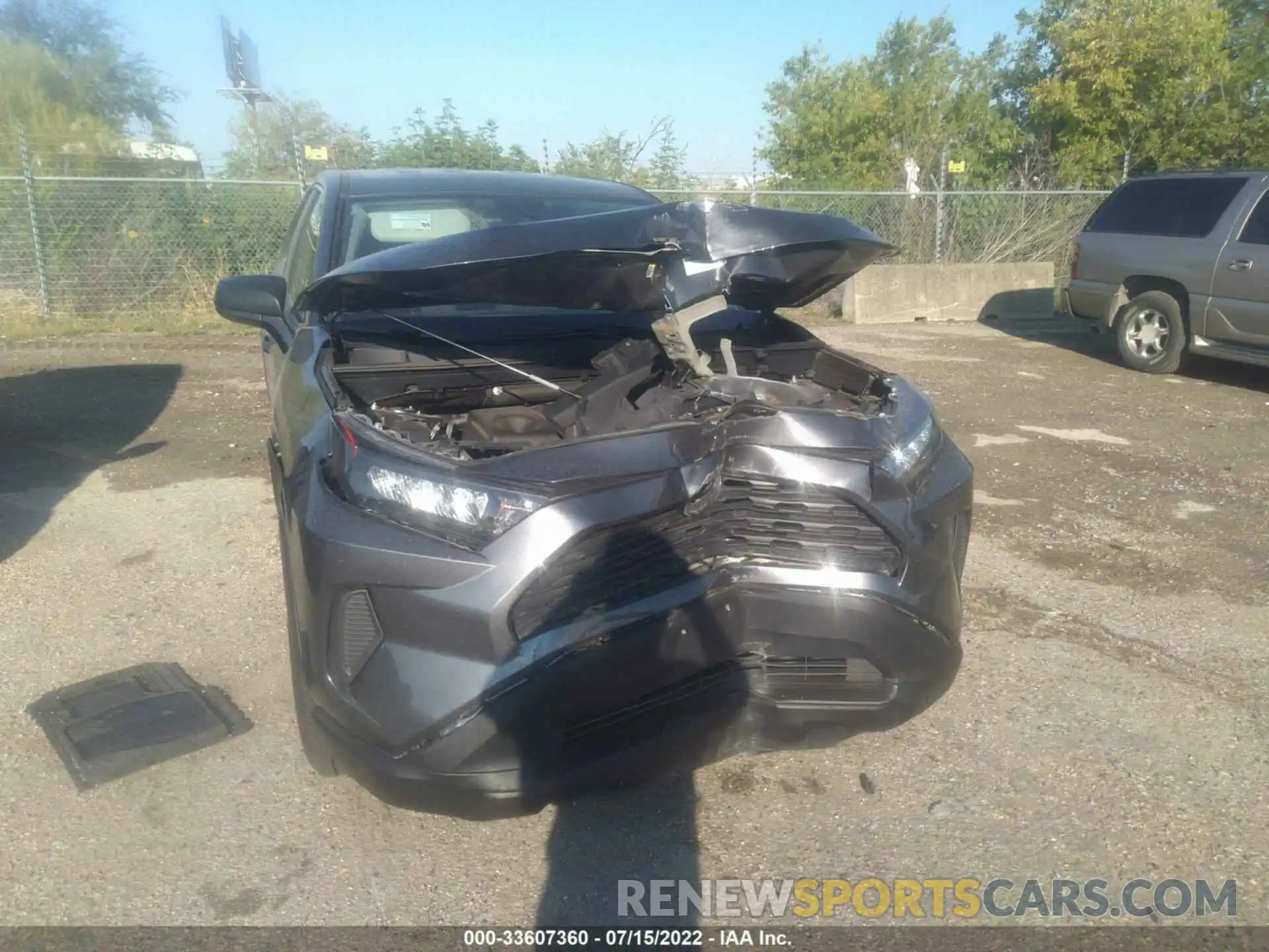 6 Photograph of a damaged car 2T3H1RFV5NC173816 TOYOTA RAV4 2022