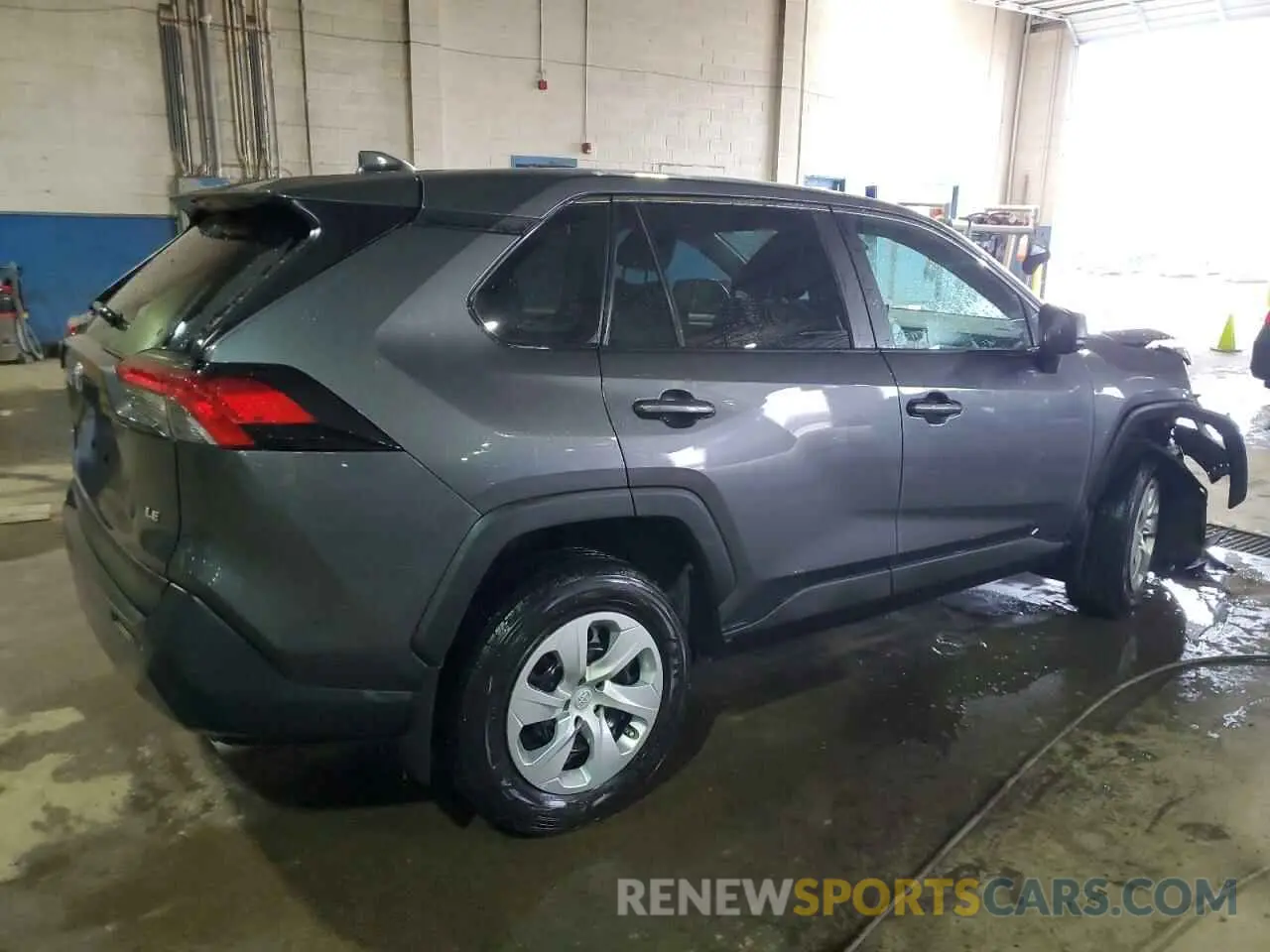 3 Photograph of a damaged car 2T3H1RFV5NC213294 TOYOTA RAV4 2022