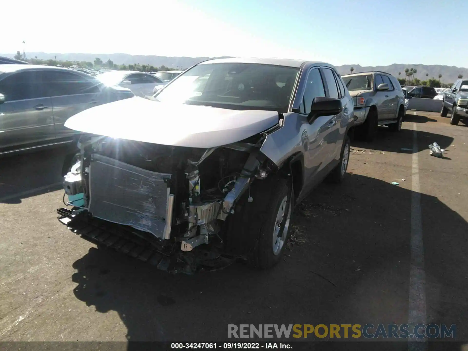 2 Photograph of a damaged car 2T3H1RFV5NW212144 TOYOTA RAV4 2022