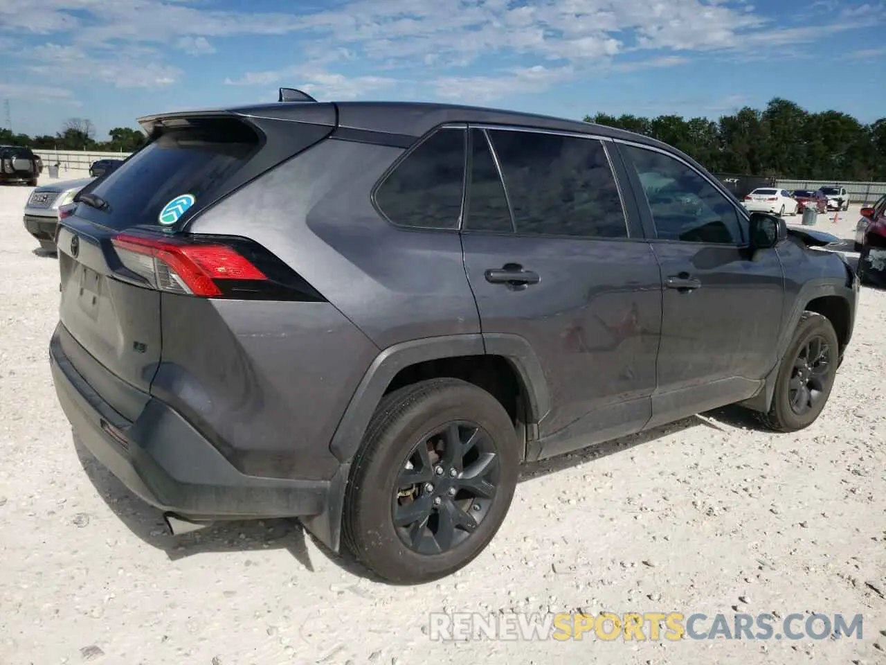 3 Photograph of a damaged car 2T3H1RFV5NW216047 TOYOTA RAV4 2022