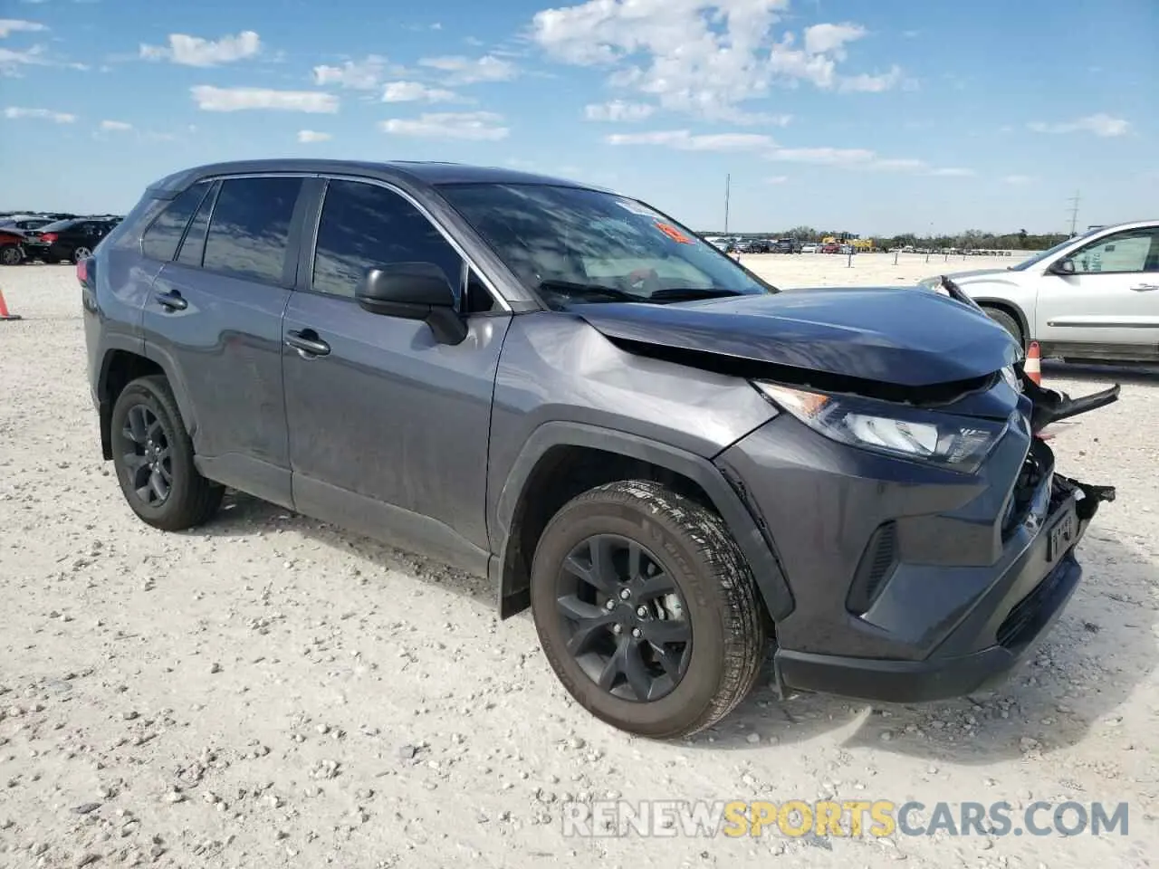 4 Photograph of a damaged car 2T3H1RFV5NW216047 TOYOTA RAV4 2022