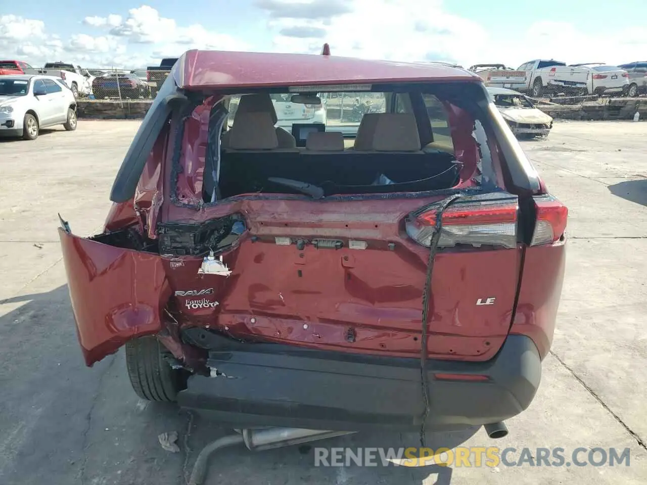 6 Photograph of a damaged car 2T3H1RFV6NW192860 TOYOTA RAV4 2022