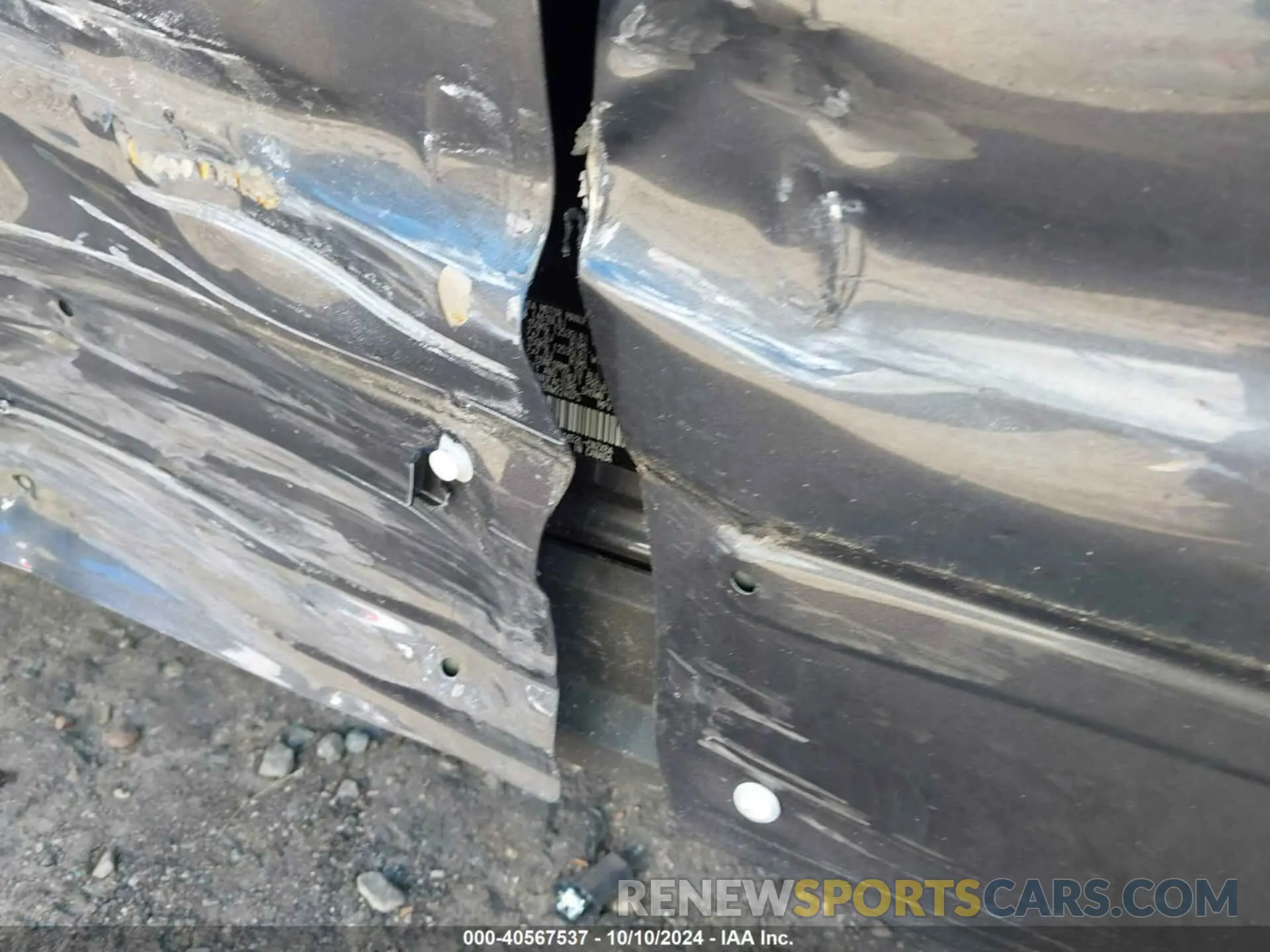 18 Photograph of a damaged car 2T3H1RFV6NW224075 TOYOTA RAV4 2022