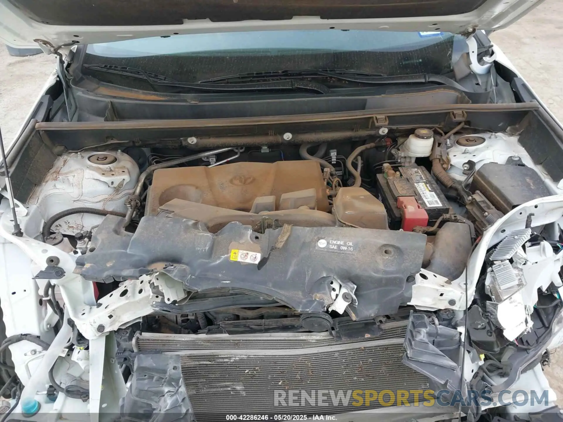 10 Photograph of a damaged car 2T3H1RFV7NC179312 TOYOTA RAV4 2022