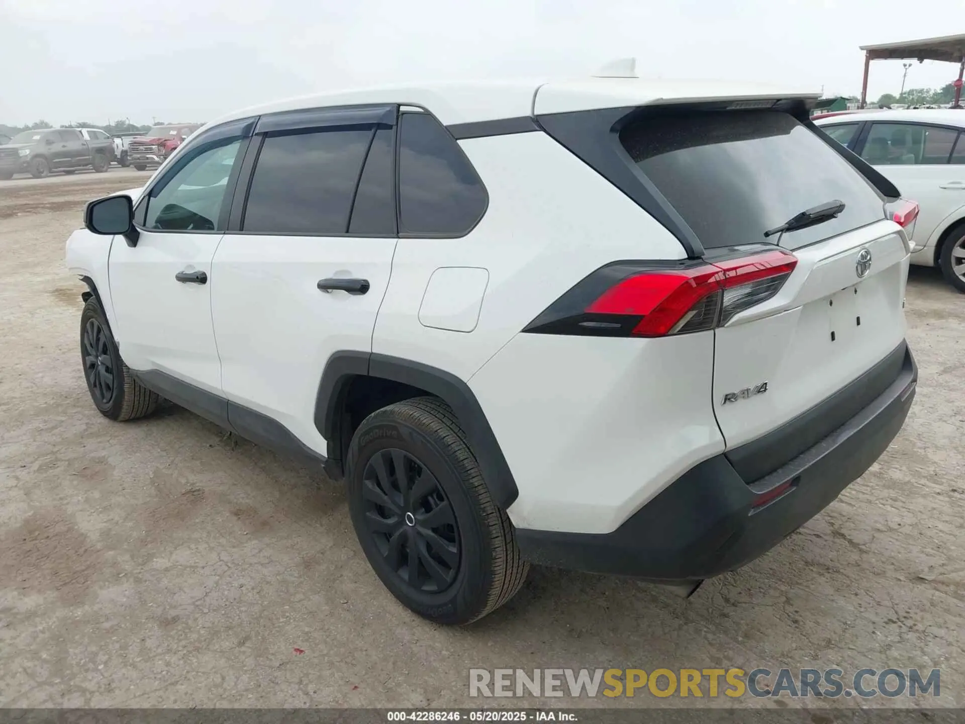 3 Photograph of a damaged car 2T3H1RFV7NC179312 TOYOTA RAV4 2022