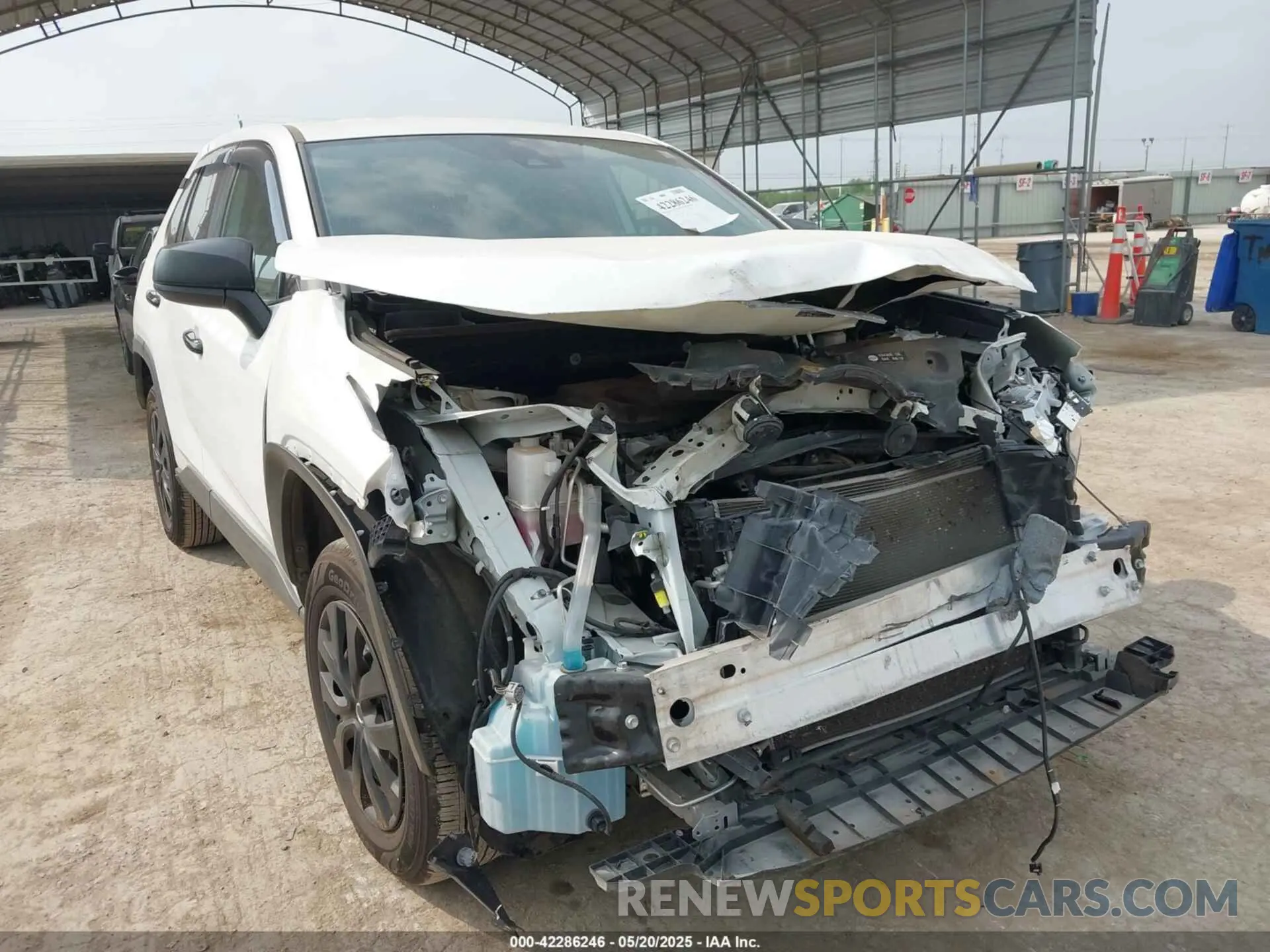 6 Photograph of a damaged car 2T3H1RFV7NC179312 TOYOTA RAV4 2022