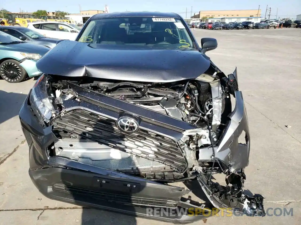 9 Photograph of a damaged car 2T3H1RFV7NC188723 TOYOTA RAV4 2022