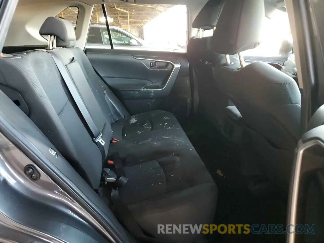 11 Photograph of a damaged car 2T3H1RFV7NC203771 TOYOTA RAV4 2022