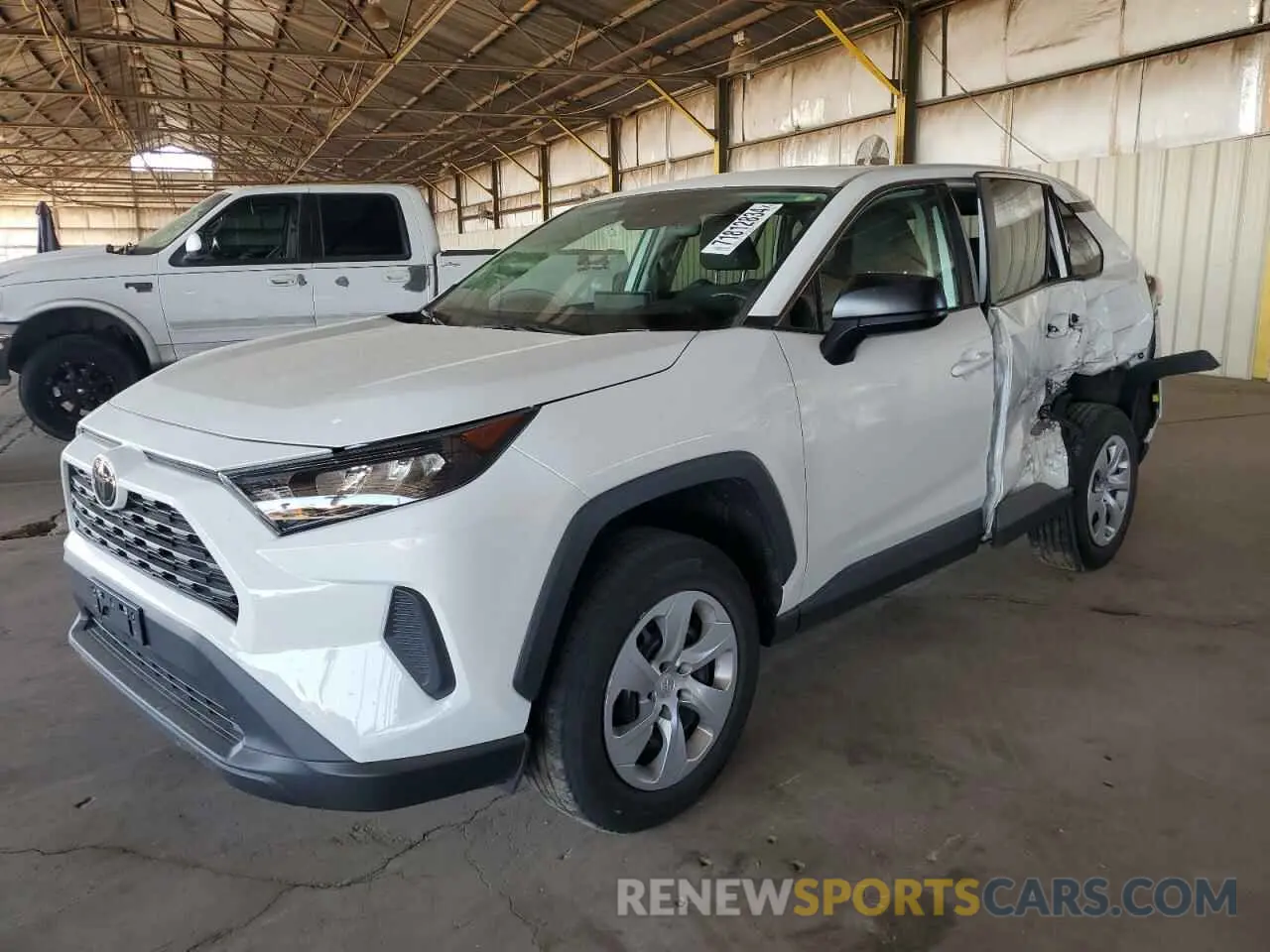 1 Photograph of a damaged car 2T3H1RFV7NW202361 TOYOTA RAV4 2022